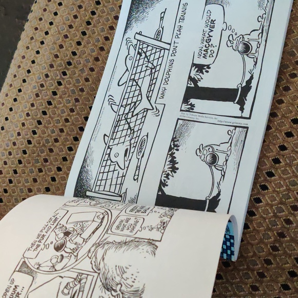 2 Garfield and 1 Grimmzilla book - Picture 5 of 7